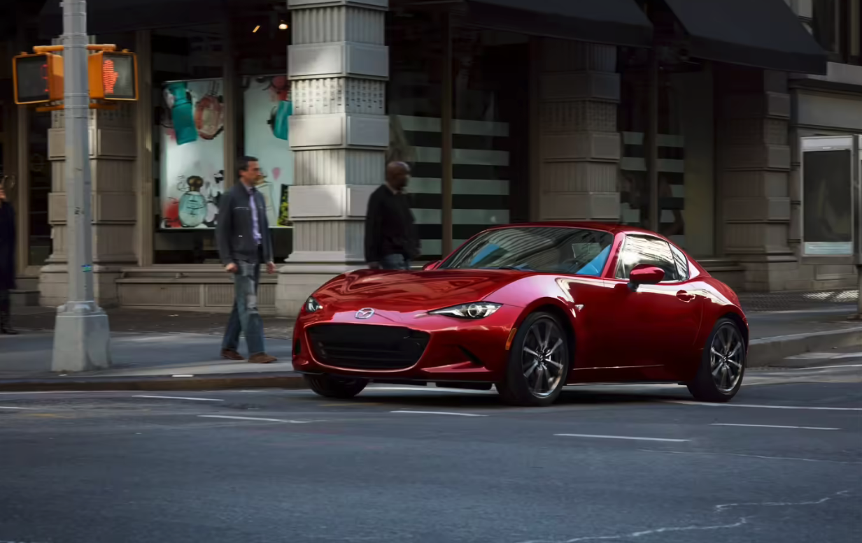 马自达MX-5 Miata十周年改款车型美国发布 内饰小幅升级 起售价涨至21.2万元